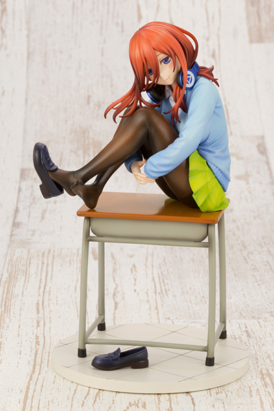 中野三玖 1/8 PVC塗装済み完成品 [五等分の花嫁] | 公式