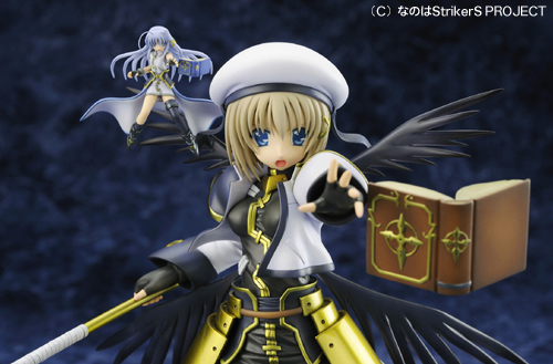 1/7 PVC製塗装済完成品 魔法少女リリカルなのはStrikerS 八神